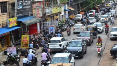 तात्यापारा से शारदा चौक सड़क के चौड़ीकरण में विलंब का मुख्य कारण बाधारहित जमीन