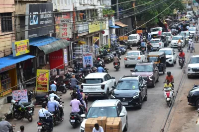 तात्यापारा से शारदा चौक सड़क के चौड़ीकरण में विलंब का मुख्य कारण बाधारहित जमीन