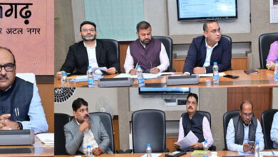 मुख्य सचिव ने रेल परियोजनाओं की समीक्षा की