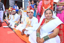 बौद्ध परंपराओं के साथ छह नवदंपत्तियों ने लिया जीवनभर साथ निभाने का संकल्प