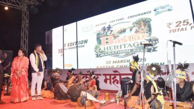 वन मंत्री कश्यप ने चित्रकोट महोत्सव के दौरान किया बस्तर हेरिटेज मैराथन के लोगो का अनावरण