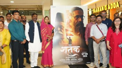 महिला बाल विकास मंत्री ने प्रथम दिवस देखी फिल्म शतक, युवाओं से की प्रेरणा लेने की अपील