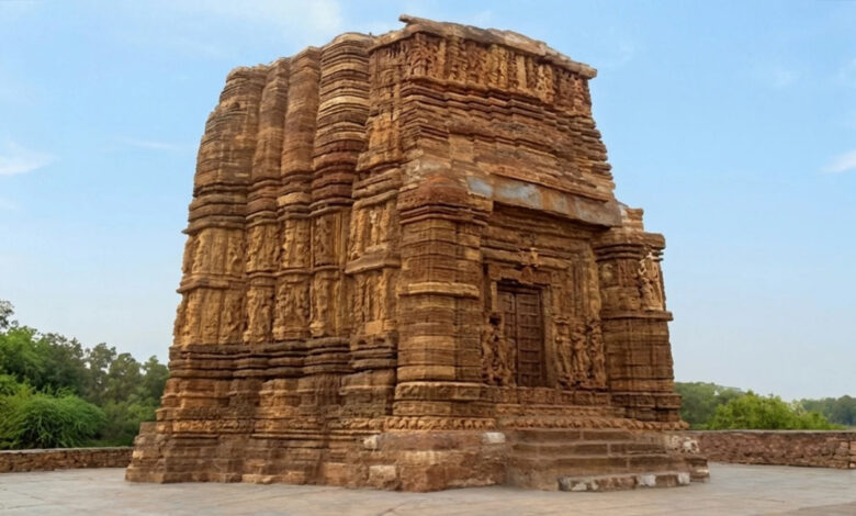 पत्थरों में दर्ज इतिहास: जहाँ हर पत्थर कहती है एक कहानी