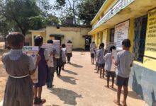 प्रार्थना सभा में गूंजेंगी अखबार की सुर्खियां : विद्यार्थियों की दिनचर्या में शामिल हुआ अखबार वाचन