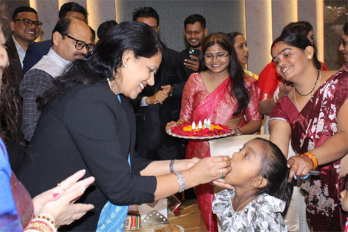 नव वर्ष मिलन समारोह में स्वर्ण प्राशन कार्यक्रम के साथ कैनॉपी का हुआ अनावरण नव वर्ष मिलन समारोह में स्वर्ण प्राशन कार्यक्रम के साथ कैनॉपी का हुआ अनावरण