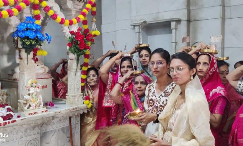 चमत्कारी जैन दादाबाड़ी में श्री जिनकुशल सूरि जी का 693 वाँ स्वर्गारोहण दिवस धूमधाम से मनाया गया