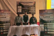 राजिम कुंभ मेला के दौरान रेल वन ऐप के प्रचार हेतु रायपुर रेल मंडल का वाणिज्य विभाग चला रहा विशेष अभियान