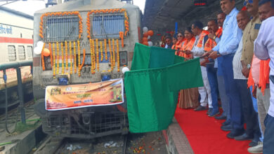 850 श्रद्धालुओं का जत्था अयोध्या व काशी विश्वनाथ हेतु भारत गौरव स्पेशल ट्रेन से अयोध्या रवाना