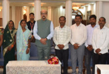 राज्यपाल के गोद ग्राम पंचायत बिजली के ग्रामीणों ने किया लोकभवन का भ्रमण