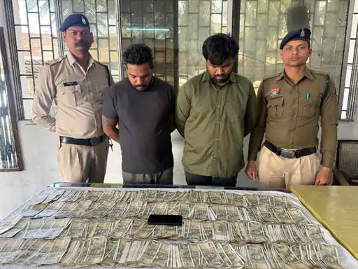 पार्षद रुस्तम की शिकायत के चार घंटे के बाद अनुष्ठान कर नकली नोटों की बारिश करने वाले दो तांत्रिक गिरफ्तार