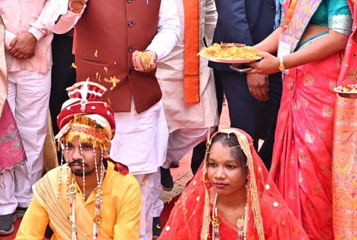 सामाजिक समरसता का विश्व रिकॉर्ड, मुख्यमंत्री साय के सान्निध्य में 6,412 जोड़ों का विवाह