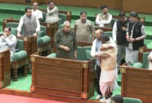 छत्तीसगढ़ विधानसभा कवासी लखमा की वापसी पर भाजपा और कांग्रेस विधायकों ने किया स्वागत