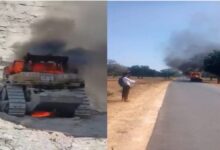 सिंगरौली में खदान और सड़क पर मशीनों में आग, ऑपरेटर ने समय रहते बचाई जान
