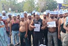मध्यप्रदेश में शिक्षक भर्ती विरोध अभ्यर्थी अर्धनग्न प्रदर्शन और भूख हड़ताल पर