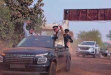 सोशल मीडिया पर वायरल कवर्धा में छात्रों की खतरनाक कार स्टंट