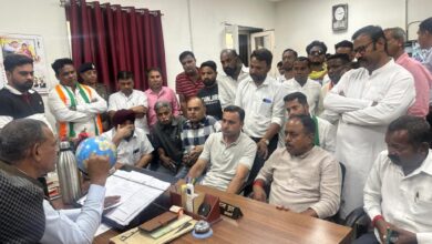 आत्मानंद स्कूलों की बदहाली पर कांग्रेस का आरोप, आर्थिक मदद का किया ऐलान