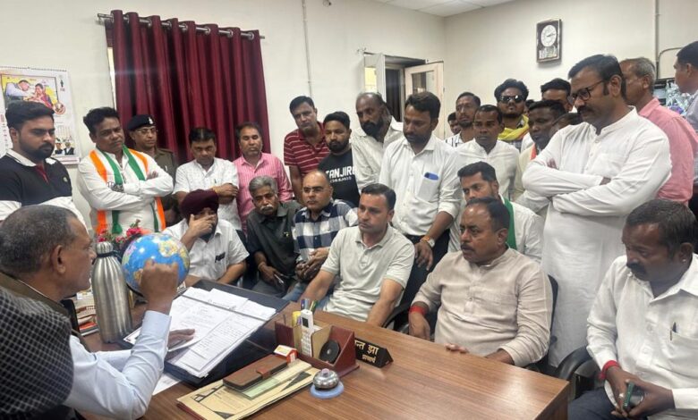 आत्मानंद स्कूलों की बदहाली पर कांग्रेस का आरोप, आर्थिक मदद का किया ऐलान