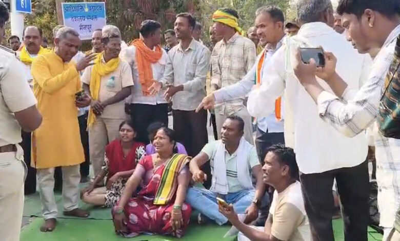 आदिवासी छात्र राघव की मौत पर आक्रोश, NH-130C पर चक्काजाम