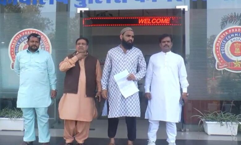 विधायक के रिश्तेदारों पर मौलाना से मारपीट का आरोप, मुस्लिम कमेटी ने गिरफ्तारी मांगी