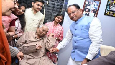 मुख्यमंत्री साय ने मीसाबंदियों का किया सम्मान, उनके संघर्ष को किया नमन