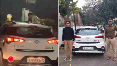 भोपाल में चलती कार की छत पर खतरनाक स्टंट, ट्रैफिक पुलिस ने युवक को गिरफ्तार