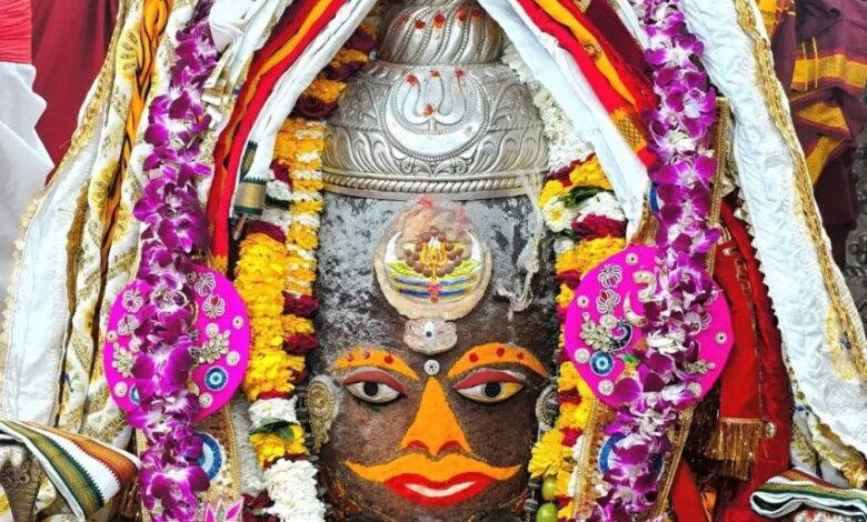 फाल्गुन माह की अष्टमी पर महाकालेश्वर मंदिर में भस्म आरती का भव्य आयोजन