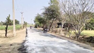 सीहोर में पीएम ग्राम सड़क योजना का बड़ा फर्जीवाड़ा, 4 किलोमीटर सड़क में डामर की जगह ‘काला तेल