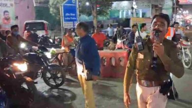 छिंदवाड़ा में एएसआई गाना गाकर दिला रहे ट्रैफिक नियमों की शपथ