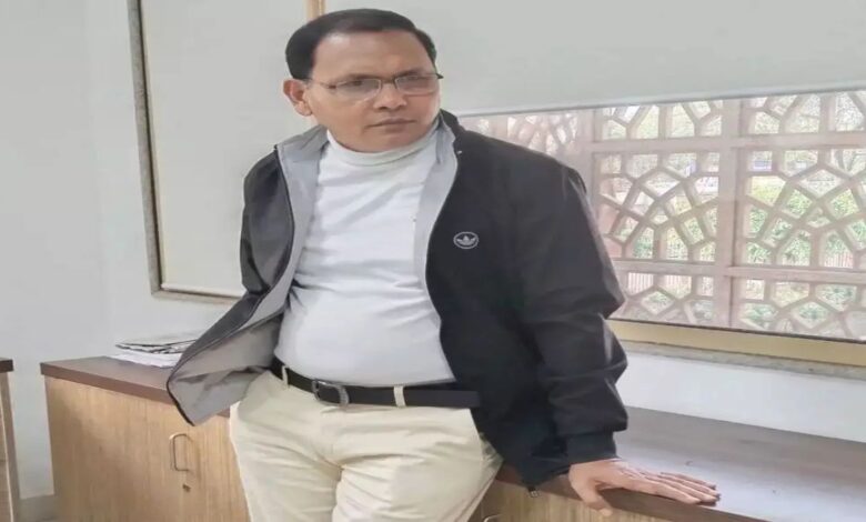 रिटायर्ड IAS नियाज खान का विवादित सुझाव केंद्र में 2-3 मुस्लिम मंत्री बनाने की अपील