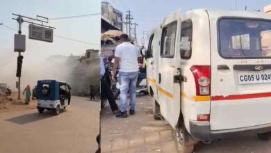 स्कूली वैन में लगी आग, समय रहते बच्चों को सुरक्षित निकाला