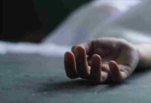 मेडिकल छात्रा संदिग्ध परिस्थितियों में मृत, खाली एसिड की बोतल मिली