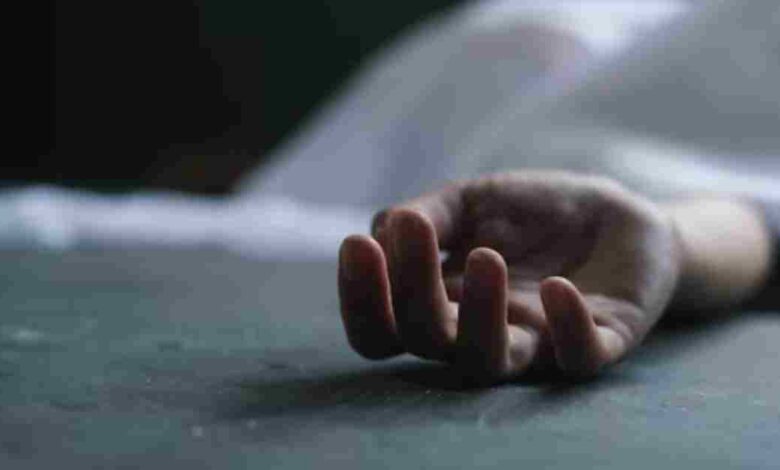 मेडिकल छात्रा संदिग्ध परिस्थितियों में मृत, खाली एसिड की बोतल मिली