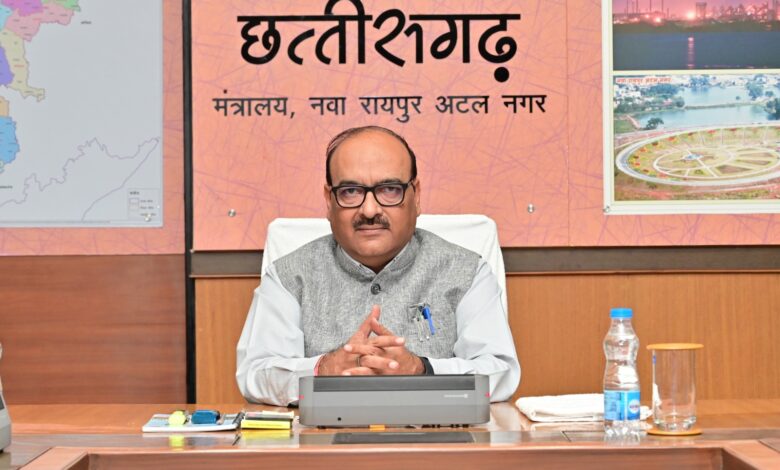 मुख्य सचिव ने मंत्रालय महानदी भवन में नवा अंजोर विजन 2047 मॉनिटरिंग पोर्टल की समीक्षा की