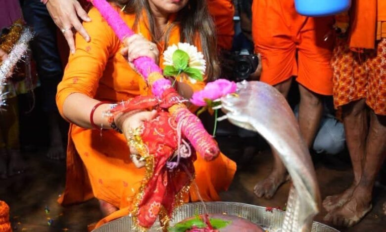 महाशिवरात्रि पर विधायक बोहरा कामठी में 151 पार्थिव शिवलिंग में करेंगी रुद्राभिषेक महाशिवरात्रि पर विधायक बोहरा कामठी में 151 पार्थिव शिवलिंग में करेंगी रुद्राभिषेक