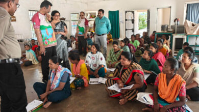 हथियार छोड़ शिक्षा की राह पर बढ़ रहे पुनर्वासित युवा, उल्लास महापरीक्षा में 28 युवा हुए शामिल हथियार छोड़ शिक्षा की राह पर बढ़ रहे पुनर्वासित युवा, उल्लास महापरीक्षा में 28 युवा हुए शामिल