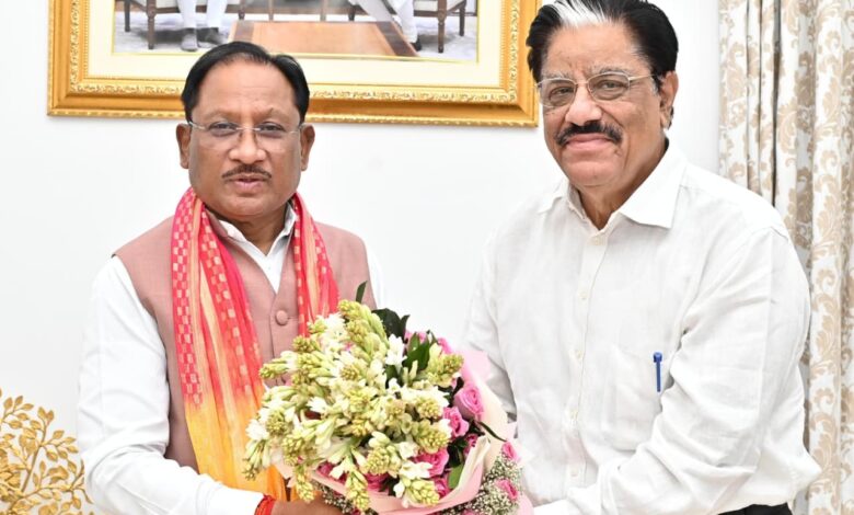 मुख्यमंत्री से राज्य नीति आयोग के नवनियुक्त उपाध्यक्ष गणेश शंकर मिश्रा ने की सौजन्य मुलाकात