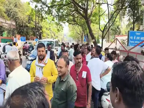 बर्ड फ्लू: चिकन-अंडा कारोबारियों ने प्रशासन के खिलाफ खोला मोर्चा बर्ड फ्लू: चिकन-अंडा कारोबारियों ने प्रशासन के खिलाफ खोला मोर्चा