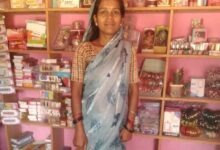 डिजिटल दौर में बदली तस्वीर: फैंसी स्टोर से प्रीति यादव बनीं नई पीढ़ी की आत्मनिर्भर उद्यमी