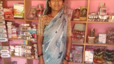 डिजिटल दौर में बदली तस्वीर: फैंसी स्टोर से प्रीति यादव बनीं नई पीढ़ी की आत्मनिर्भर उद्यमी
