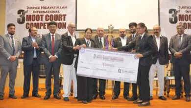 जस्टिस हिदायतुल्लाह इंटरनेशनल मूट कोर्ट का खिताब इंस्टीट्यूट ऑफ लॉ, निरमा यूनिवर्सिटी, गांधीनगर को