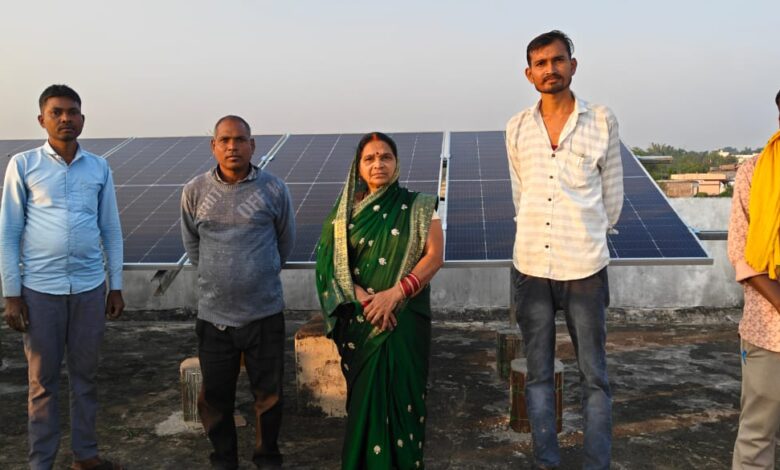 प्रधानमंत्री सूर्यघर मुफ्त बिजली योजना से लाभान्वित हुईं निशि श्रीवास