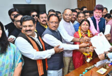 लक्ष्मी व फूलोदेवी ने राज्यसभा के लिए भरा नामांकन