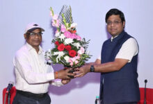 जनसंपर्क विभाग में 36 वर्षों तक सेवा देने वाले अपर संचालक जेएल दरियो हुए सेवानिवृत्ति, दी गई विदाई