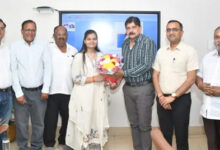 मंडल रेल प्रबंधक दयानंद ने यूपीएससी में चयनित वैभवी को दी शुभकामनाएं