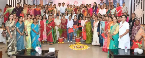 मंडल रेल प्रबन्धक कार्यालय और सेक्रो रायपुर के संयुक्त तत्ववधान में अंतर्राष्ट्रीय महिला दिवस का आयोजन