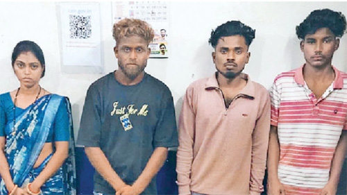 पत्नी ने प्रेमी के साथ मिलकर रची पति की हत्या की साजिश, 4 गिरफ्तार पत्नी ने प्रेमी के साथ मिलकर रची पति की हत्या की साजिश, 4 गिरफ्तार