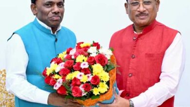 मुख्यमंत्री साय से गोवा के खेल एवं जनजातीय कल्याण मंत्री तावड़कर की सौजन्य भेंट