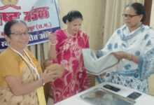 चेहरे पर ग्लो चाहिए, तो गर्म पानी से मुंह न धोएं: डॉ. कमल चेहरे पर ग्लो चाहिए, तो गर्म पानी से मुंह न धोएं: डॉ. कमल