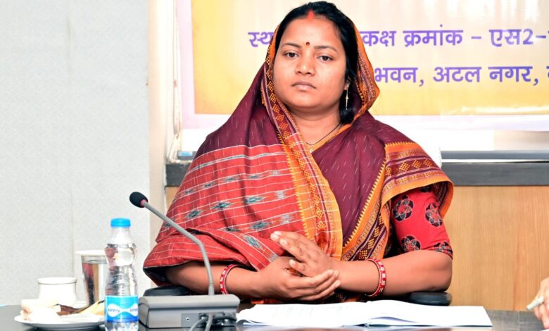 महिलाओं को आर्थिक रूप से स्वावलंबी बनाने के लिए महिला कोष की योजनाओं का विस्तार जरूरी : राजवाड़े