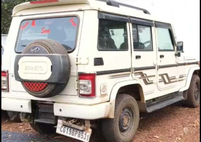 बोलेरो की टक्कर से मासूम बच्चे की हुई मौत बोलेरो की टक्कर से मासूम बच्चे की हुई मौत